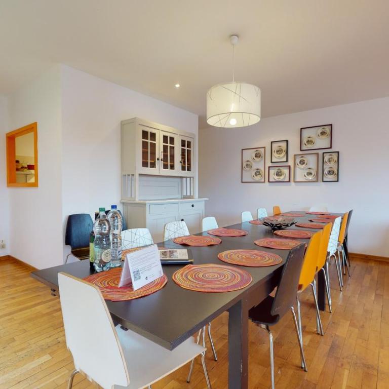 ColmarAppart Vauban - Appartement en Duplex avec Terrasse Loux - 4 Chambres et 3 Salles de Bains - 195 m² - 12