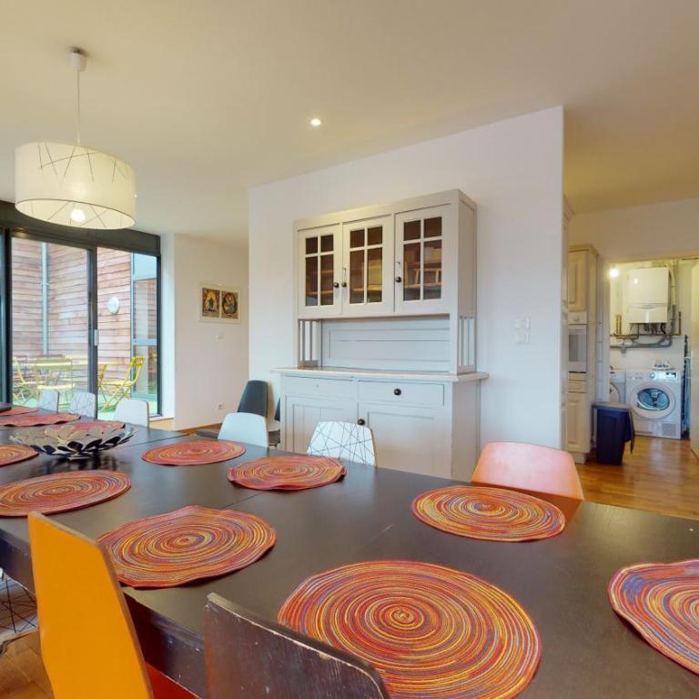ColmarAppart Vauban - Appartement en Duplex avec Terrasse Loux - 4 Chambres et 3 Salles de Bains - 195 m² - 20