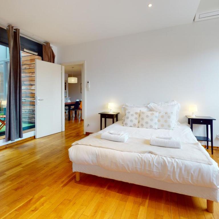 ColmarAppart Vauban - Appartement en Duplex avec Terrasse Loux - 4 Chambres et 3 Salles de Bains - 195 m² - 38