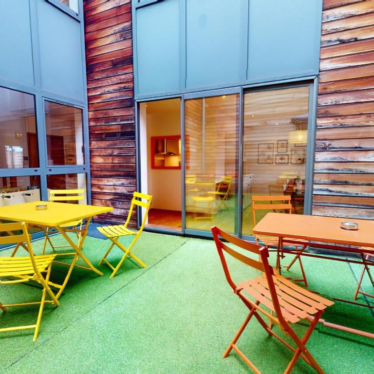 ColmarAppart Vauban - Appartement en Duplex avec Terrasse Loux - 4 Chambres et 3 Salles de Bains - 195 m² - 44