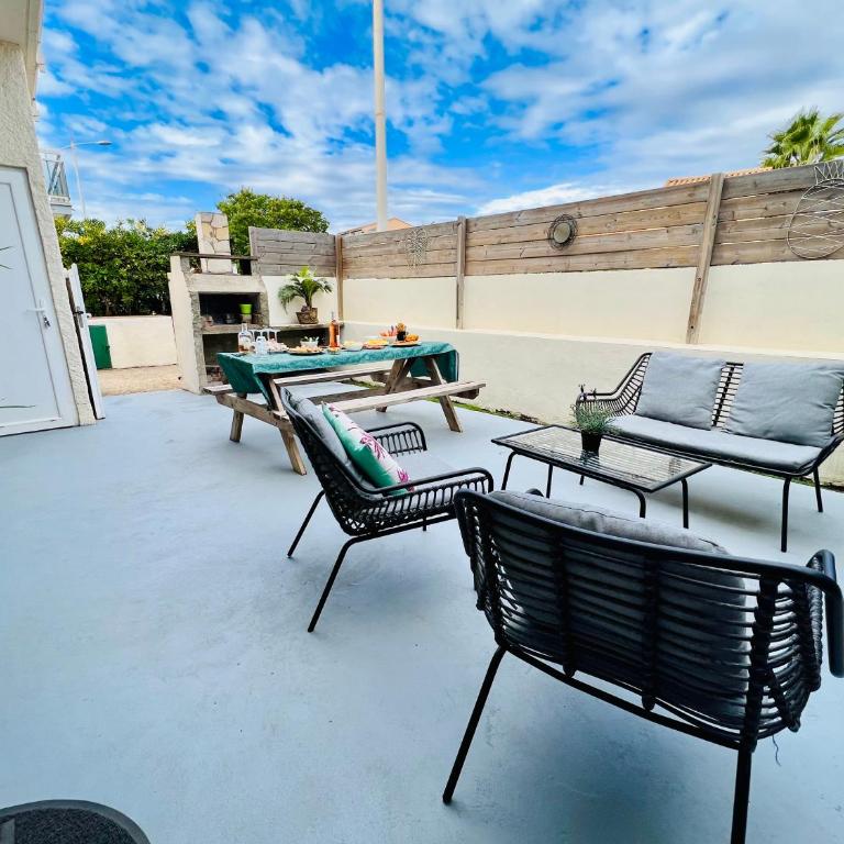 Les Néréides - T3 à 50m de la plage - Clim - Terrasse & BBQ - Wifi/Netflix - Apartment mit 2 Schlafzimmern - 18