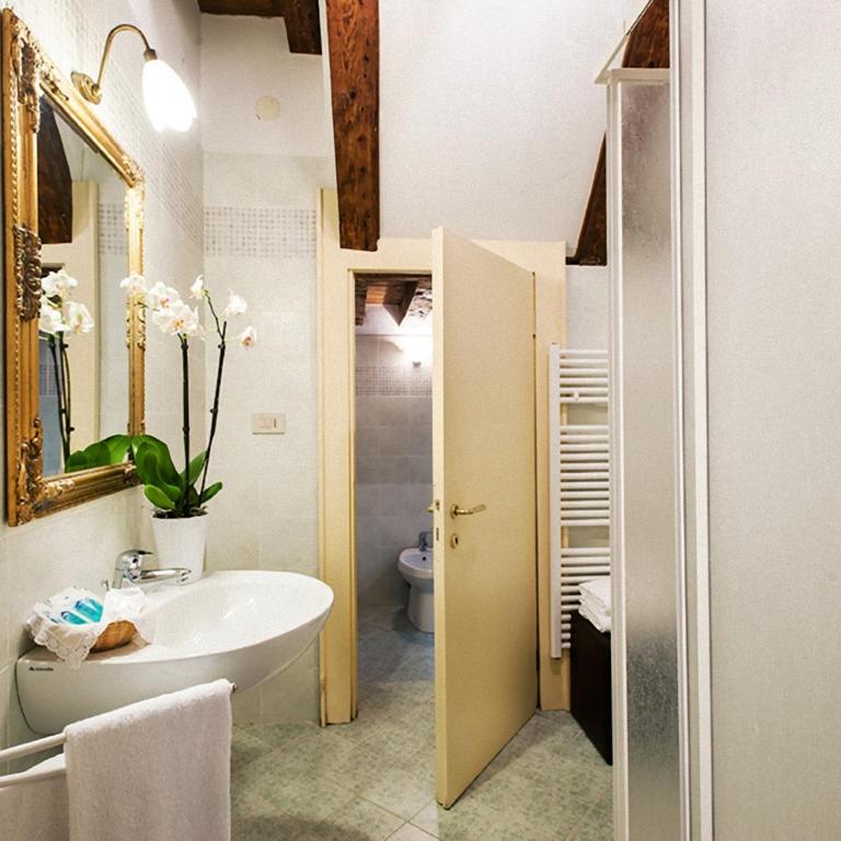Maison San Marco - Camera Quadrupla Economy con Bagno Privato - 3