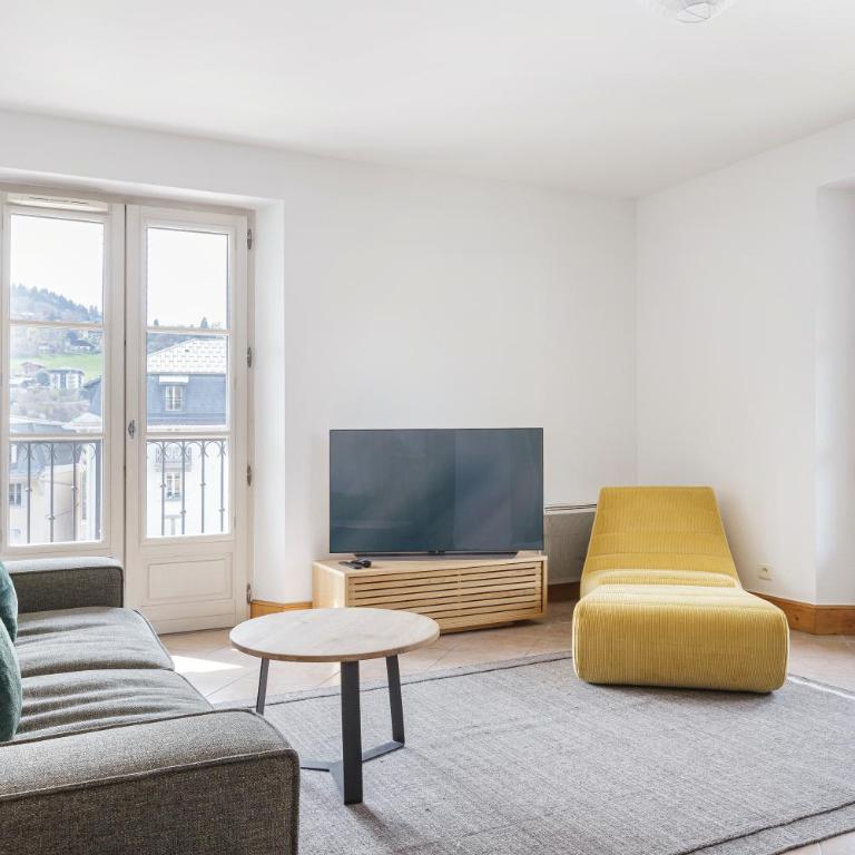 Conseil B - Chic 2BR City Center Apartment - Free Parking & Mountain View - By Cozee Rentals - Apartment mit 2 Schlafzimmern - 3