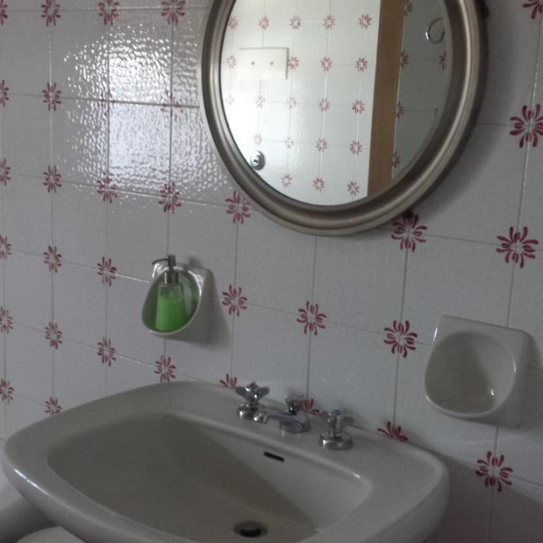 B&B Casa Mancini - Camera Matrimoniale con Bagno Privato Esterno - 9
