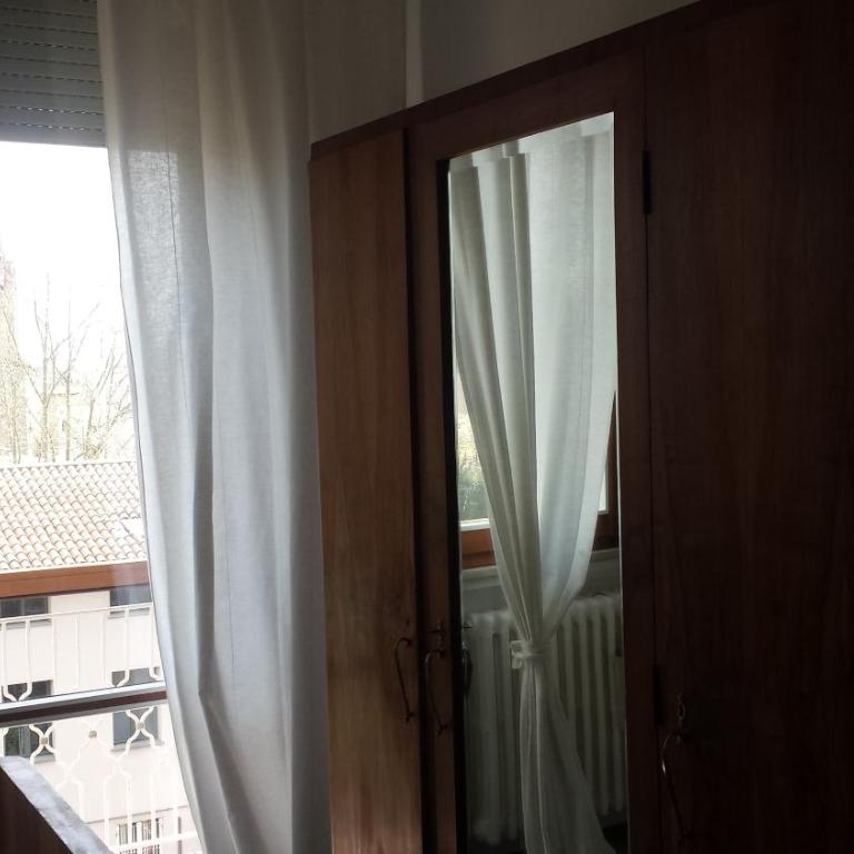 B&B Casa Mancini - Camera Matrimoniale/Doppia con Letti Singoli con Bagno Privato Esterno - 4