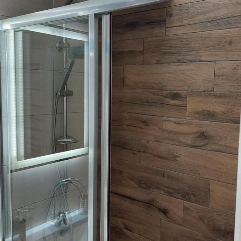 SUNSHINE Apartment - Two-Bedroom Apartment - 16
