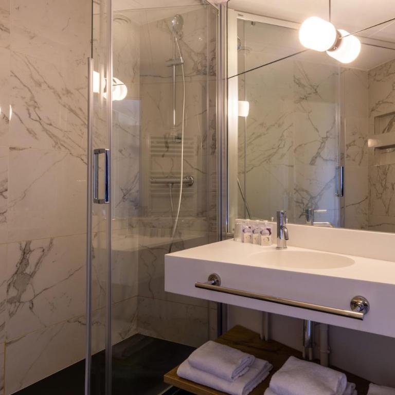 Hôtel de France - Chambre Triple - 2