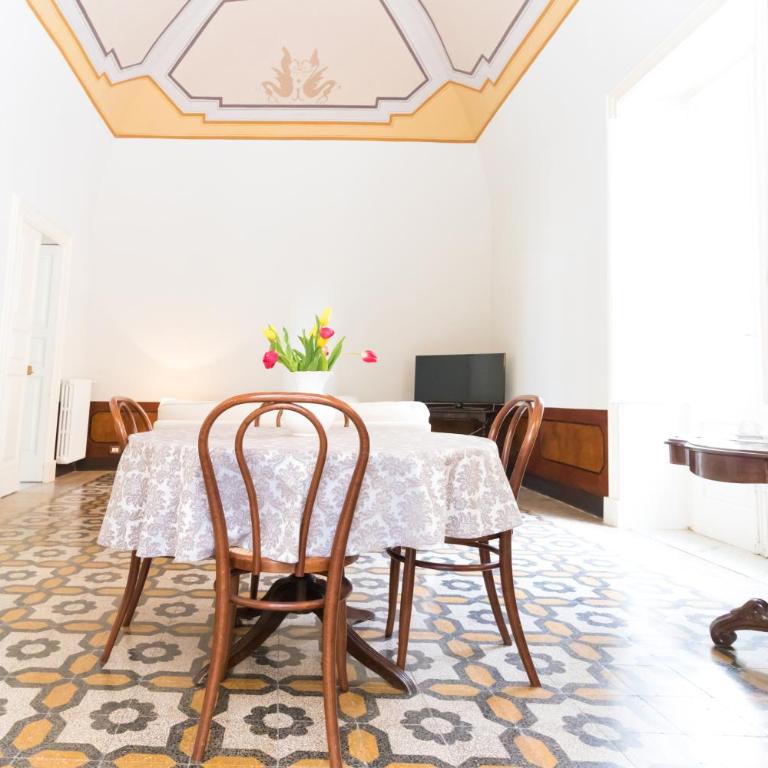 Luxury Suites by And So - Suite con Balcone - 9