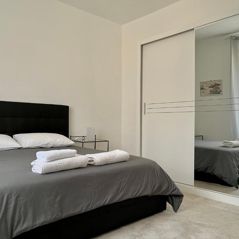 Home Dolce Casa Apartment - Three-Bedroom Apartment - 6