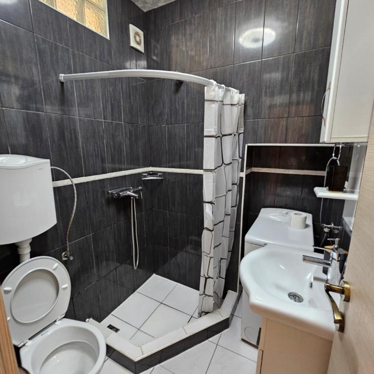 Lanterna Apartments - One-Bedroom Apartment - 14