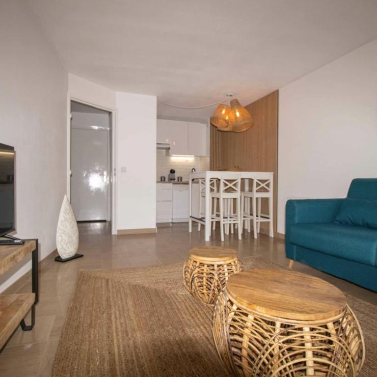 Nice quiet nest near Fréjus Plage and Port Fréjus - Apartment - 4