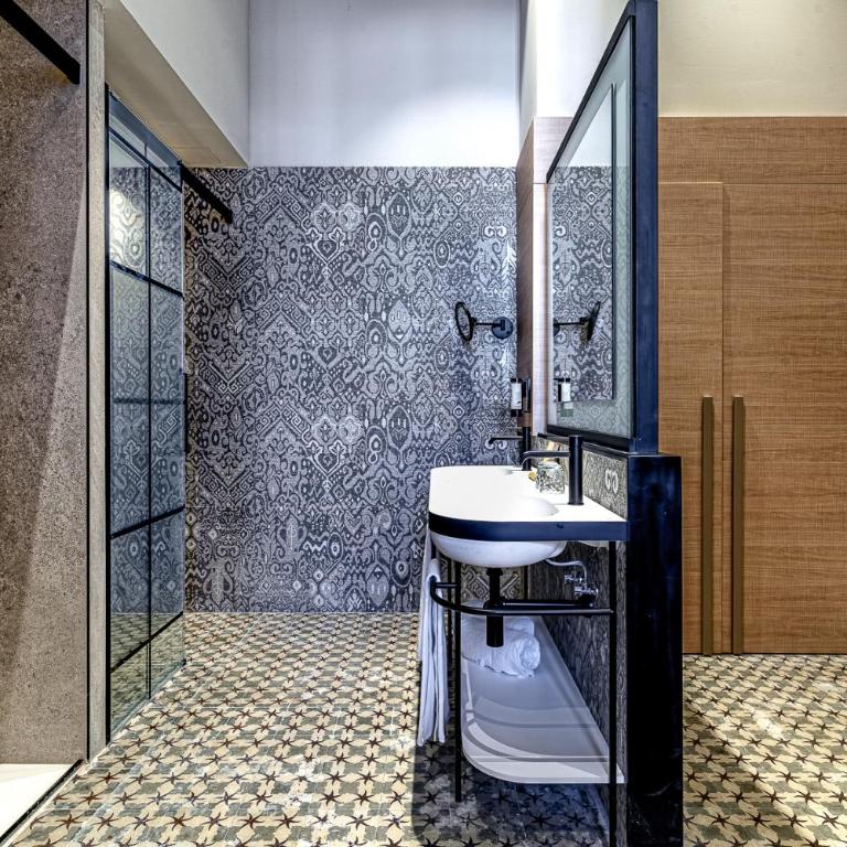 Boutique Hotel Cordial Plaza Mayor de Santa Ana - Habitación Deluxe - 6