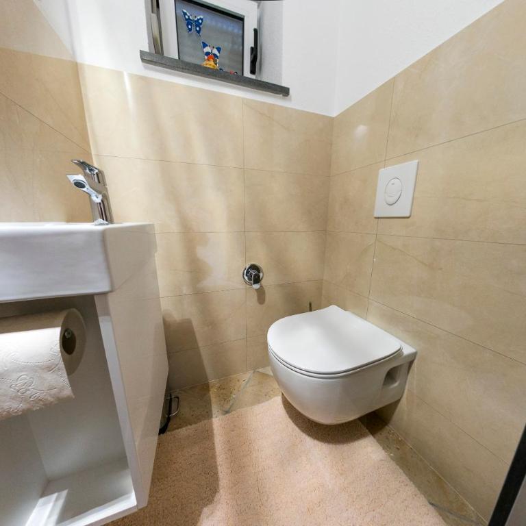 Holiday Home Villa Sara - Three-Bedroom Villa - 12