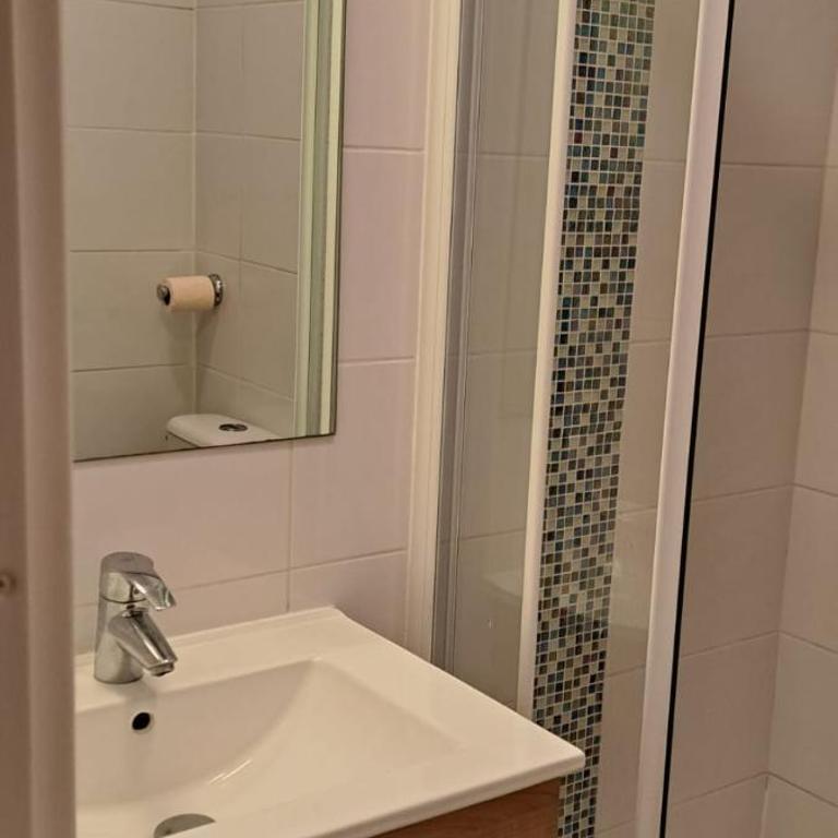 Le Cap d'Agde, Beija Flor, très proche village naturiste, 2 mn à pied, un coin de détente dans la pinède, WIFI GRATUIT - Monolocale con Terrazza - 4