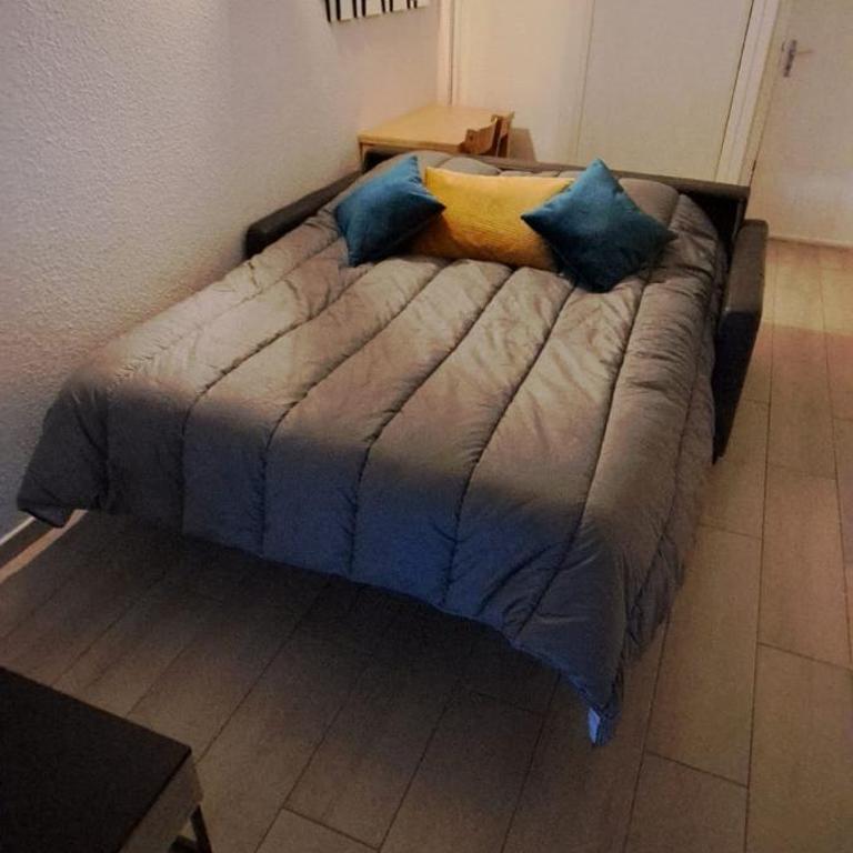 Le Cap d'Agde, Beija Flor, très proche village naturiste, 2 mn à pied, un coin de détente dans la pinède, WIFI GRATUIT - Monolocale con Terrazza - 8