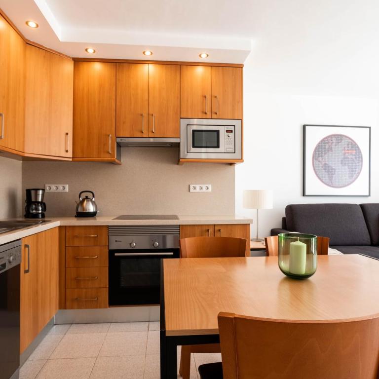 Ramada Residences by Wyndham Costa Adeje - Apartamento de 1 dormitorio con vistas al océano - 2