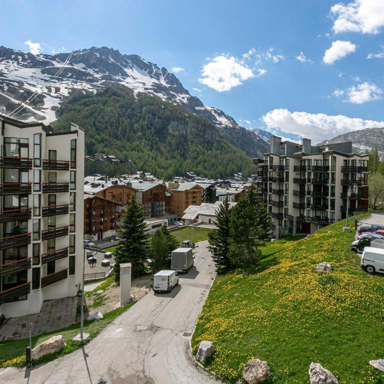 Élégant 3 pièces rénové avec balcon, cœur de Val-d'Isère, proche commodités - FR-1-694-1 - Appartement - 12