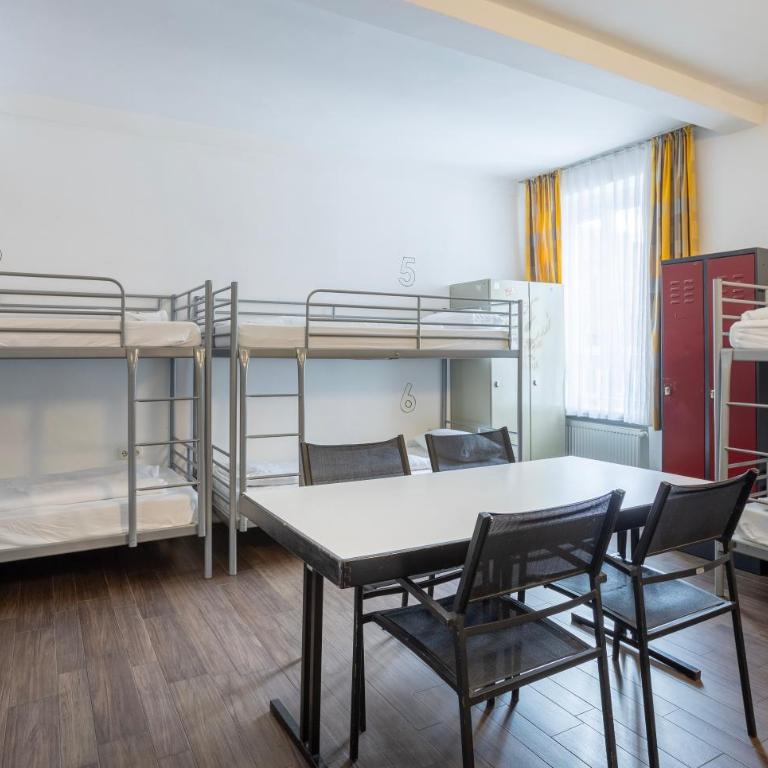 Jaeger´s Munich (Hotel/Hostel) - Lit dans Dortoir Mixte de 8 Lits - 1