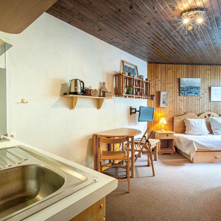Studio confortable avec parking à Val-d'Isère - FR-1-694-269 - Studio - 1