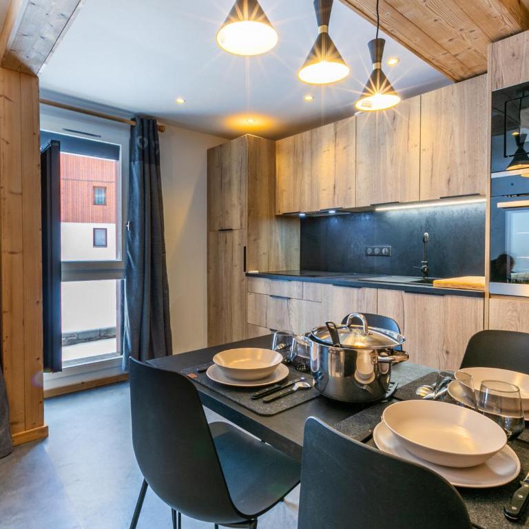 Appartement rénové 2022 avec wifi, balcon sud, 5 pers, équipements famille, proche commodités - FR-1-694-294 - Appartement - 7