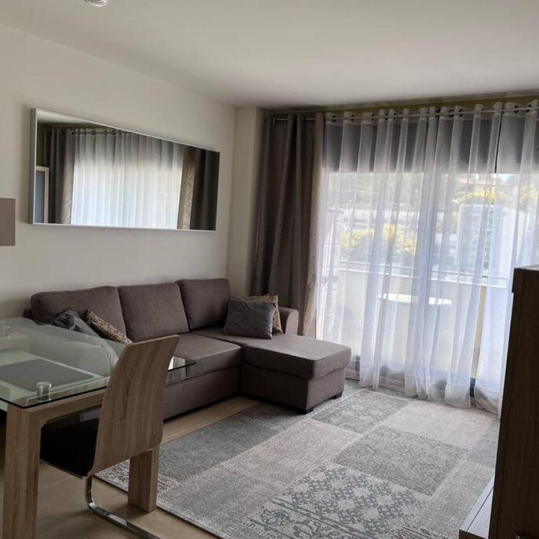 Maravilloso piso con piscina a 200m de la playa - Apartamento de 1 dormitorio - 5