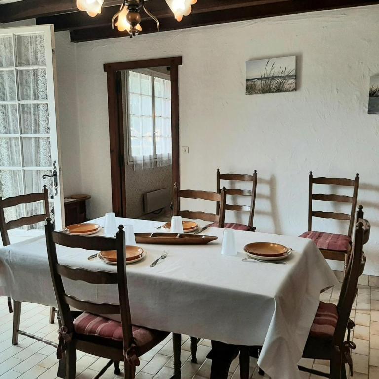 Maison spacieuse avec jardin, proche commerces et plage, 6 couchages, parking privatif - FR-1-239-902 - Maison 3 Chambres - 3