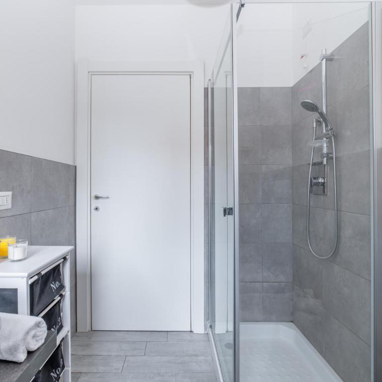 GuestHost - Parma Residential Flat with balconyParma Residential Apartment con balcone - Appartamento con 2 Camere da Letto - 10
