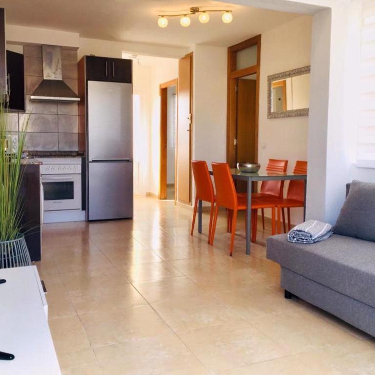 LOS DELFINES - Apartamento de 2 dormitorios - 2