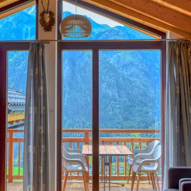 Ski-in Ski-out Chalet Maiskogel 13B - by Alpen Apartments - Ferienhaus - 12