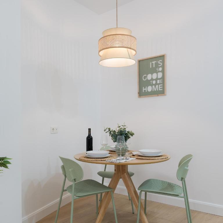 KAIXO BILBAO APARTMENTS - King Studio with Sofa Bed - 11