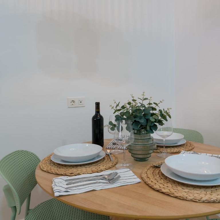 KAIXO BILBAO APARTMENTS - King Studio with Sofa Bed - 12
