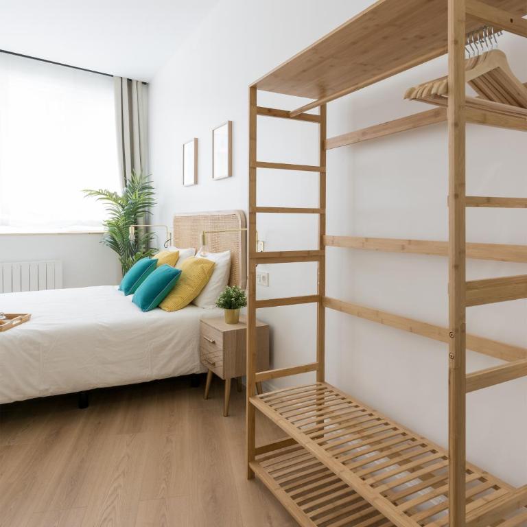 KAIXO BILBAO APARTMENTS - King Studio with Sofa Bed - 23