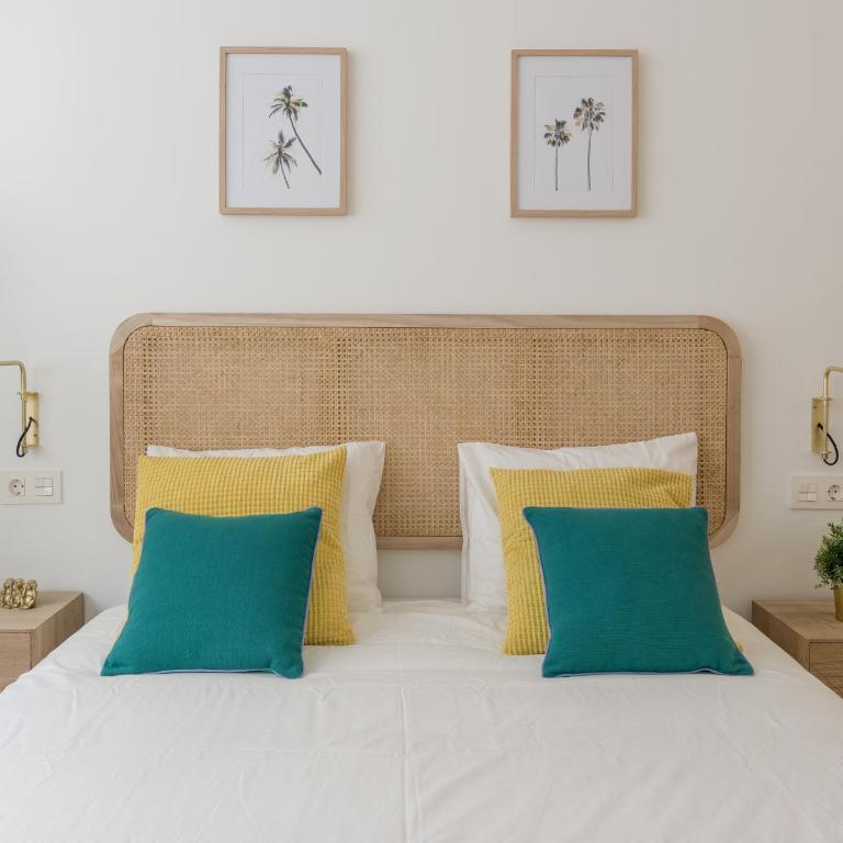 KAIXO BILBAO APARTMENTS - King Studio with Sofa Bed - 21
