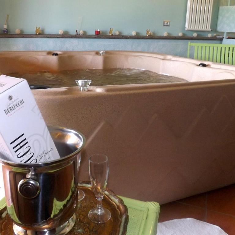 Agriturismo L.B.STUD - Suite con Vasca Idromassaggio - 2