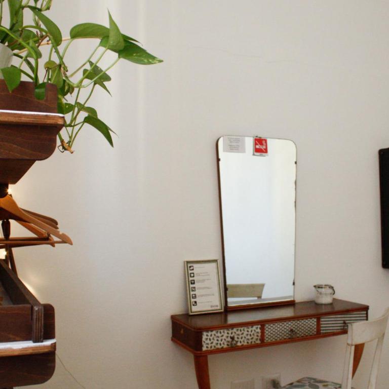 Buen Aire - Double Room with Private External Bathroom - 6