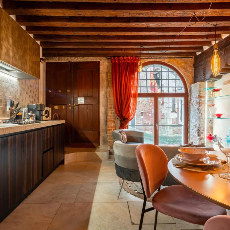 Casa Manina sul Ponte - Your private Canal View - Two-Bedroom Apartment - 15