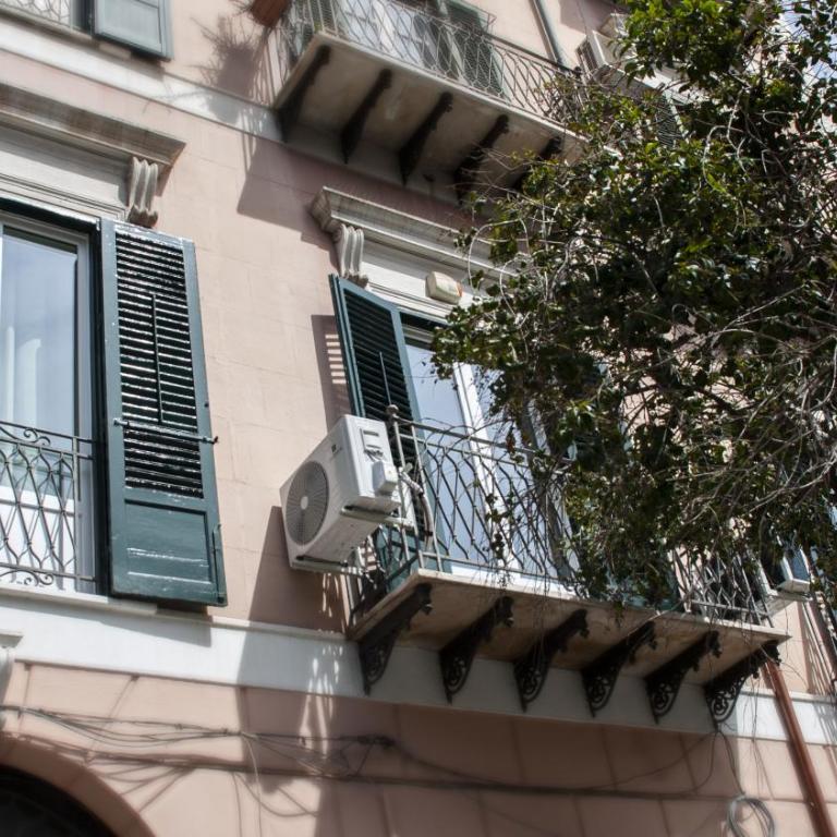 Dimora Borghese “Florio” - Two-Bedroom House - 36