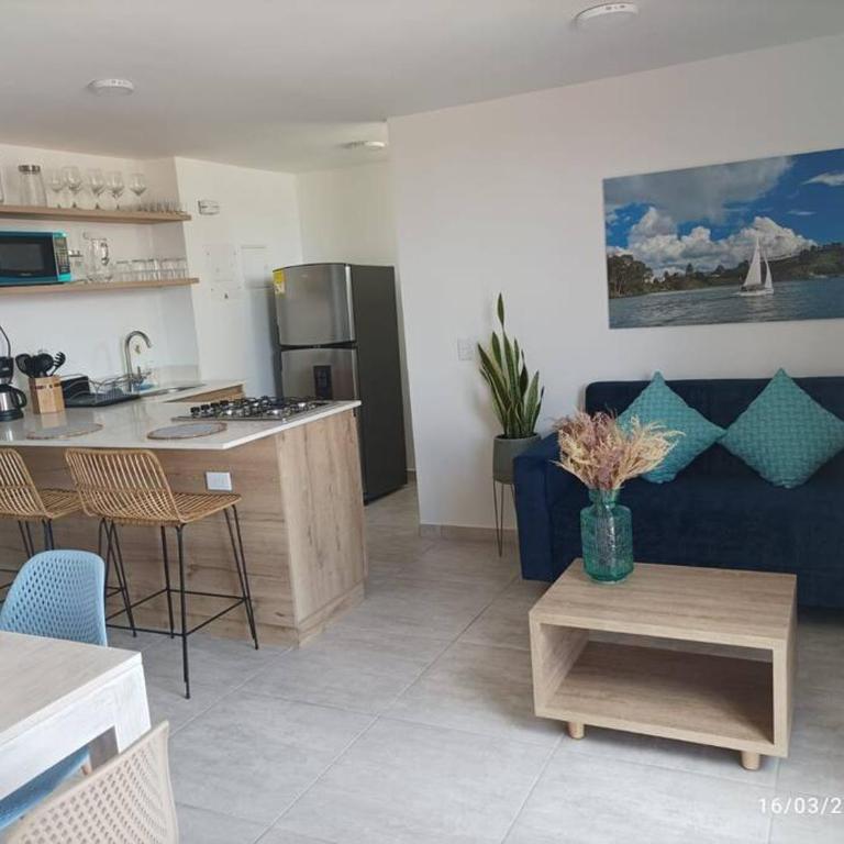 Apto Nuevo, Tranquilo, Bonito, 5 min Plaza Principal - Apartamento de 3 dormitorios - 1