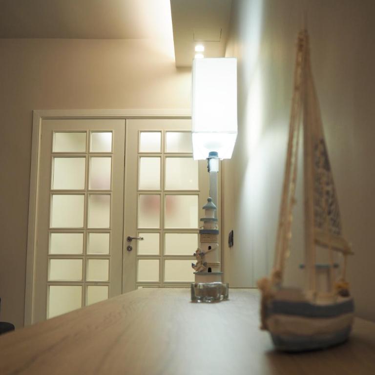 La Finestra sui Faraglioni - Three-Bedroom Apartment - 25