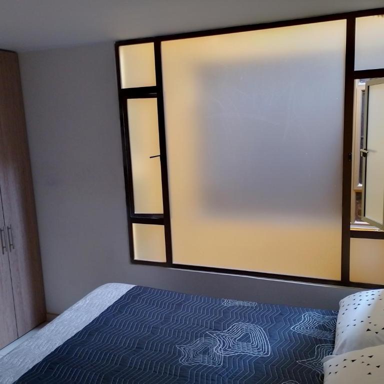 Linda habitación amplia iluminada Bogota Calle 80 - Habitación Individual - 3