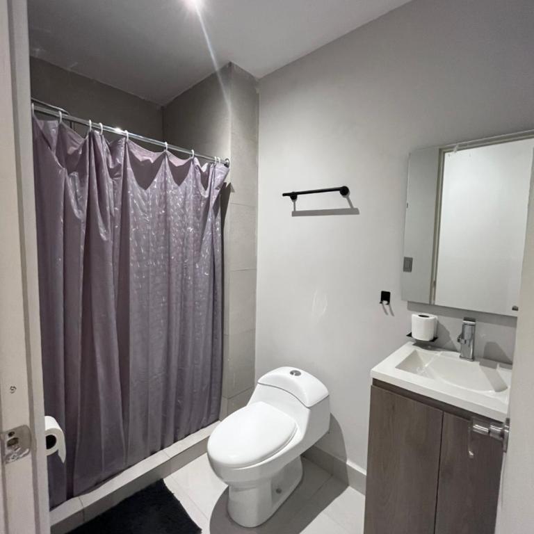 Loft 33 - Deluxe Room - 12