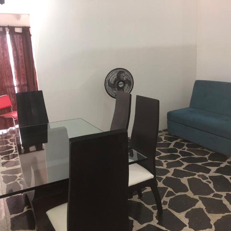 Apartamento amplio en laureles, excelente ubicación, 3 alcobas 403 - Apartment - 26