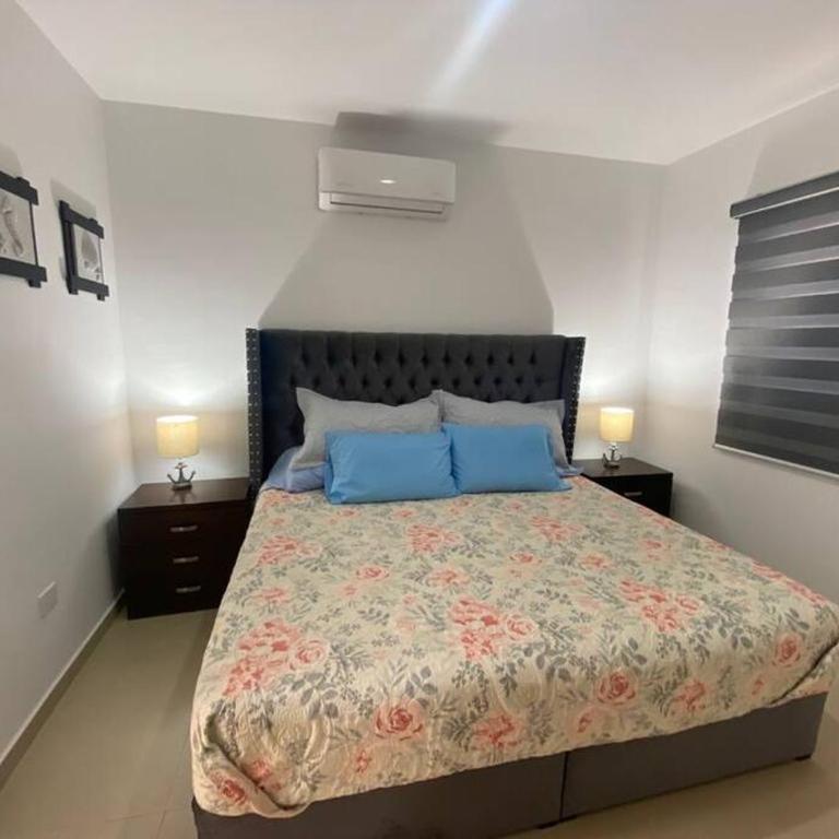 CASA CORAL LUJO Y EQUIPAMIENTO RESDENCIAL PALMILLA - Three-Bedroom House - 56