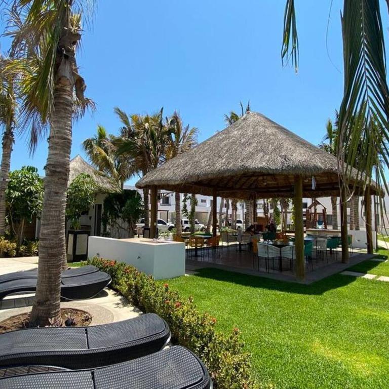 CASA CORAL LUJO Y EQUIPAMIENTO RESDENCIAL PALMILLA - Three-Bedroom House - 65