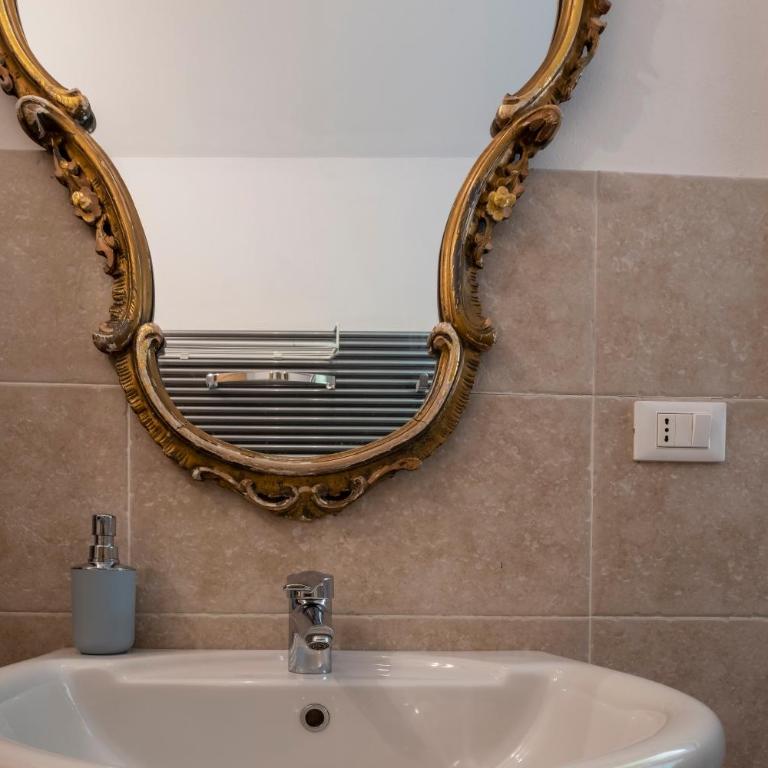 GetTheKey S.Stefano Apartment - One-Bedroom Apartment - 14
