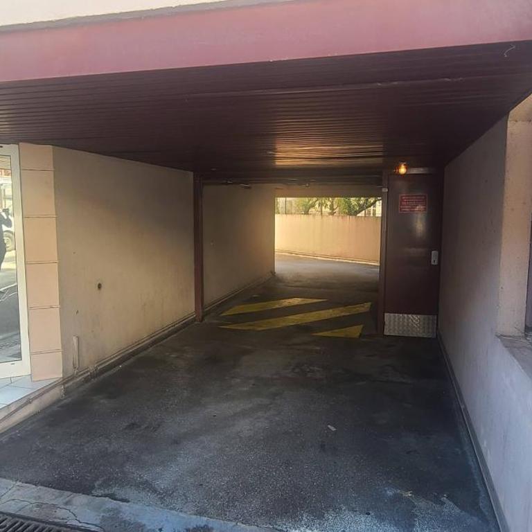 Luxe et charme Vieil Antibes 80m2 Clim Parking plages à pieds - Two-Bedroom Apartment - 15