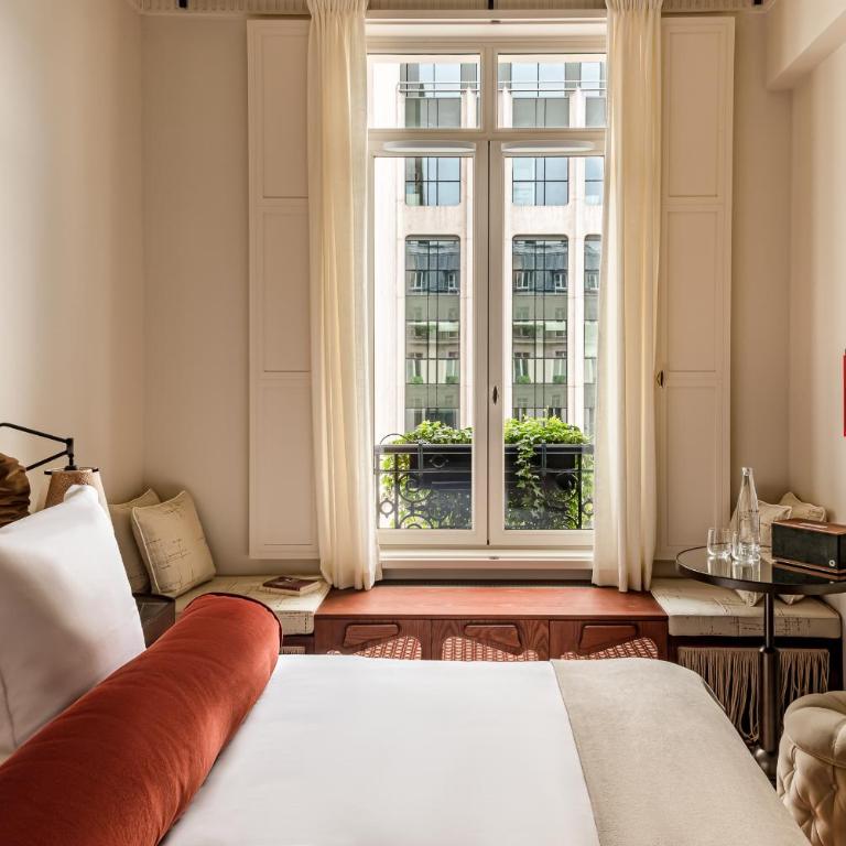 Château des Fleurs Hôtel & Spa Paris - Chambre Supérieure - 1