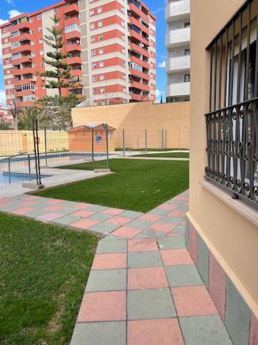 Estudio en Fuengirola con vistas al mar - Apartamento de 1 dormitorio - 9
