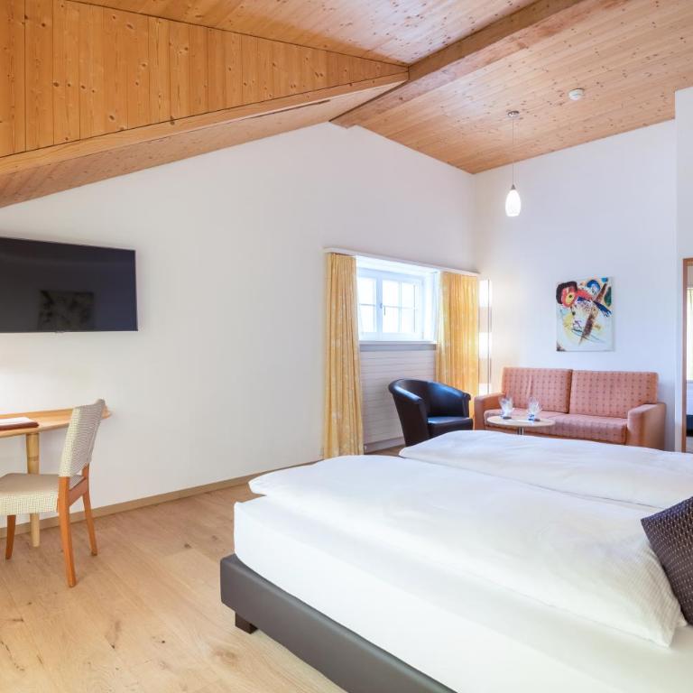 Schweizerhaus Swiss Quality Hotel - Deluxe Doppelzimmer mit Bergblick - 2