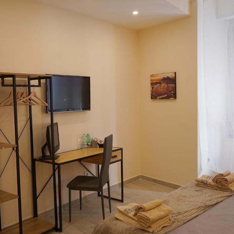 Giulia's Home - Camera Matrimoniale con Bagno Privato - 8
